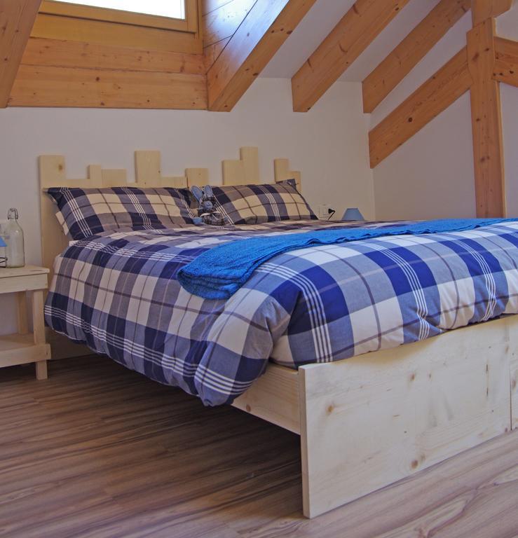 Bed and Breakfast Le Castagne Matte Stenico Habitación foto