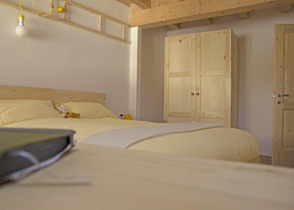 Bed and Breakfast Le Castagne Matte Stenico Habitación foto
